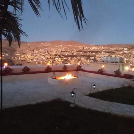 Infinity Lodge Wadi Musa Bagian luar foto